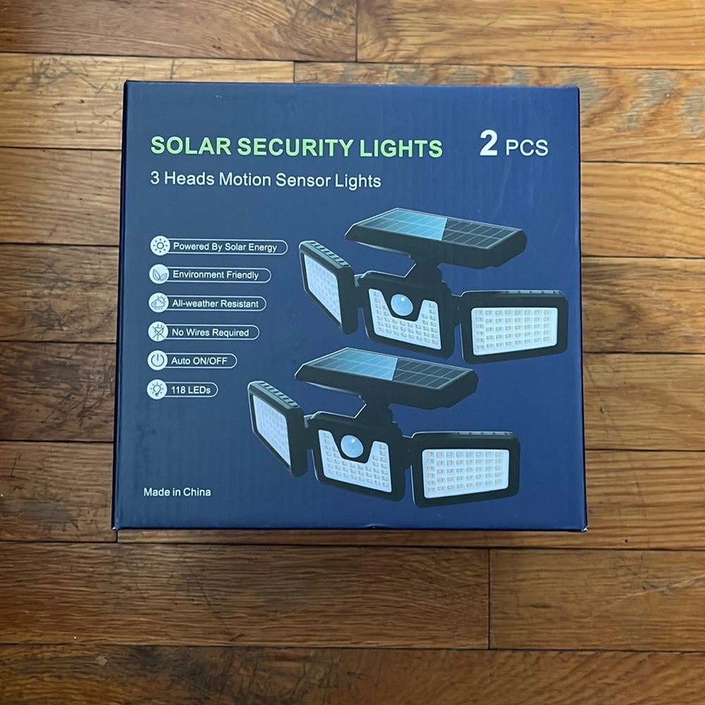 NWT 3 Head Waterproof Outdoor Solar Lights with Motion Sensor